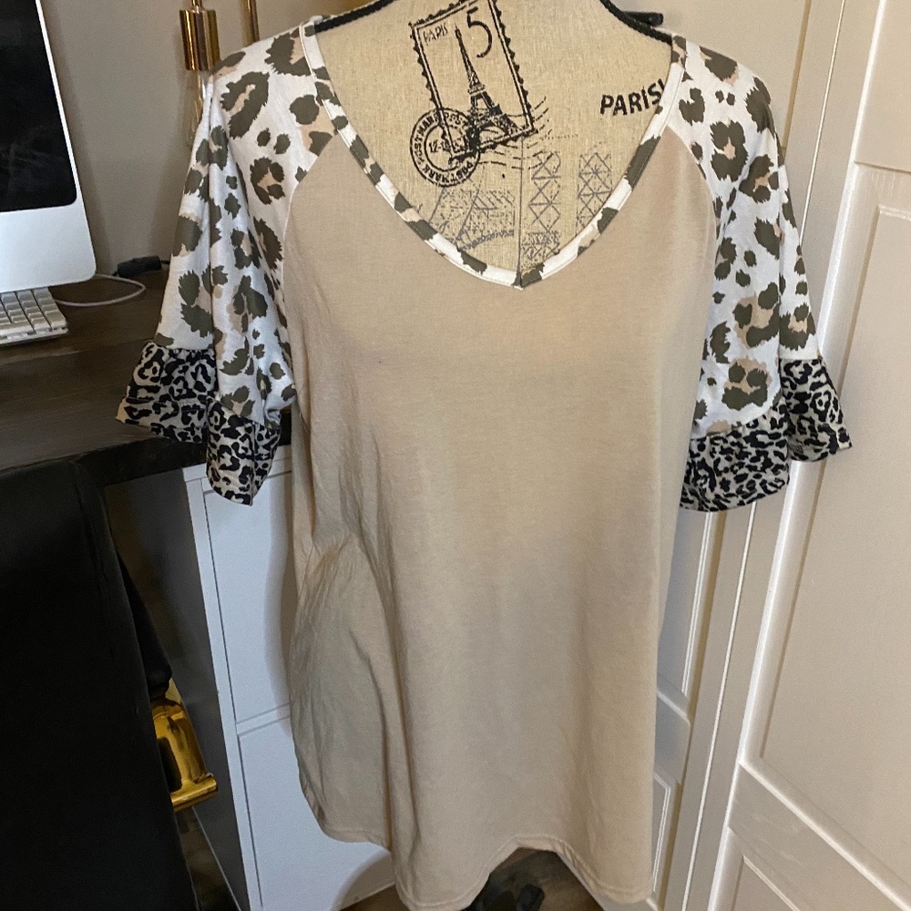 Misslook Tee